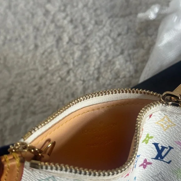Louis Vuitton Murakami Monogram Multicolore Key Pouch - Picture 11 of 11